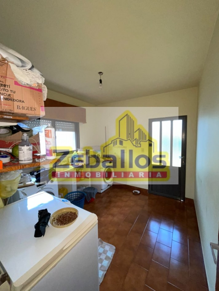 🏡 Amplia Casa en Venta | Terreno de 1.115 m² | 3 Dormitorios | Gran Parque con Frutales